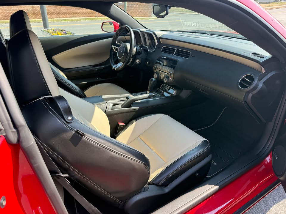 2011 Chevrolet Camaro 2LT RS