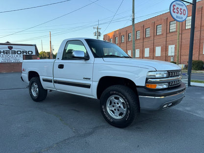 1999 Chevrolet Silverado 1500 Regular Cab Z71 Pickup 2D 6 1/2 ft
