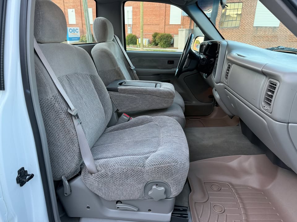 1999 Chevrolet Silverado 1500 Regular Cab Z71 Pickup 2D 6 1/2 ft